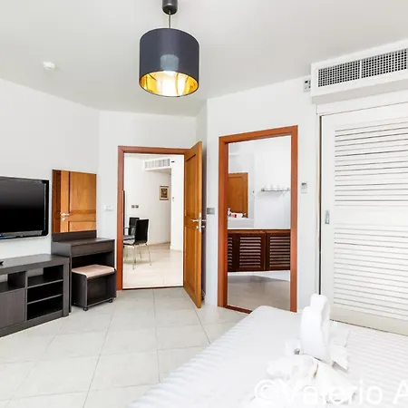 Kb Apartments Karon Beach By Phr 外观 照片